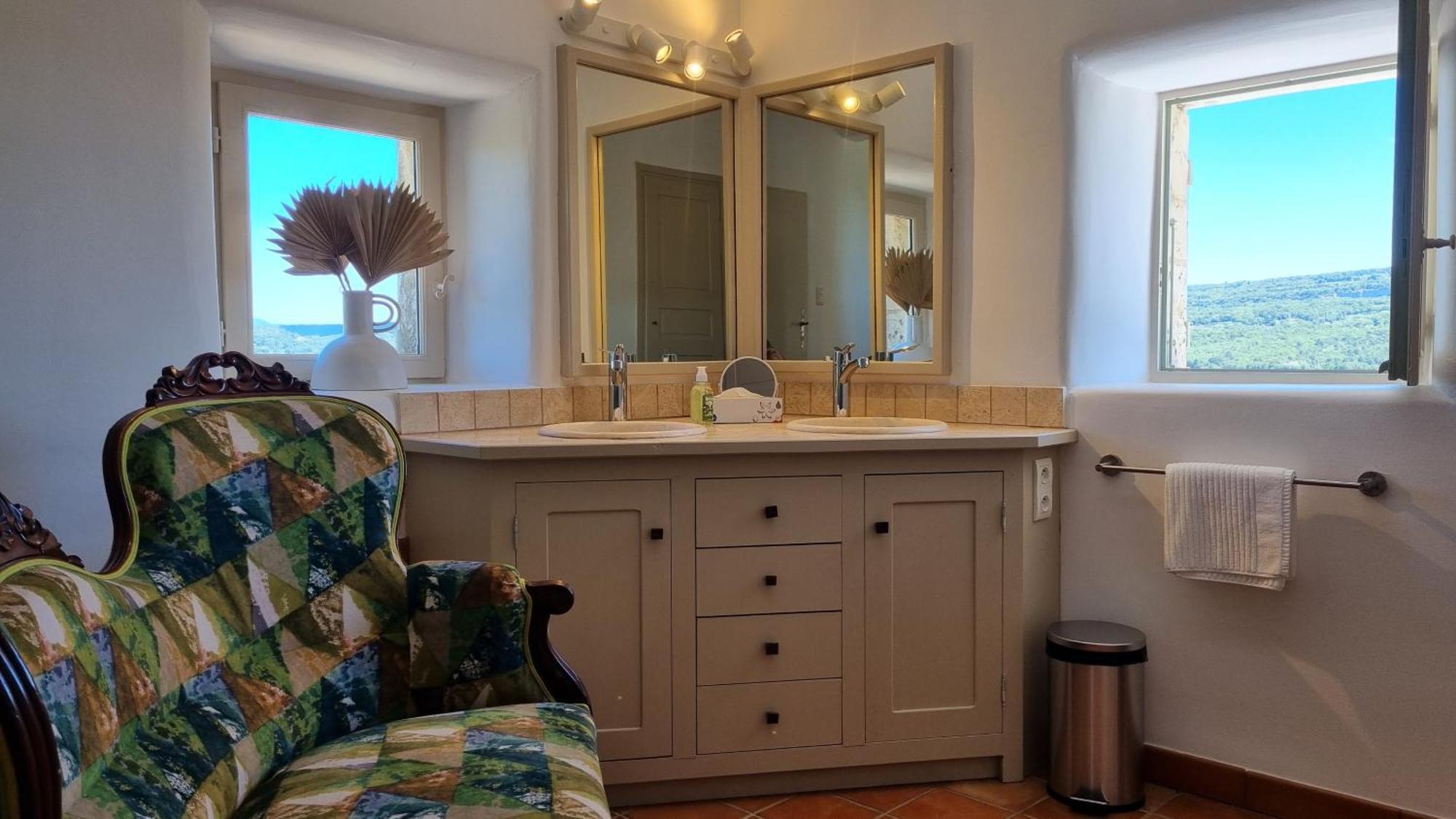 Les Toits De Valaurie Bed & Breakfast Bagian luar foto